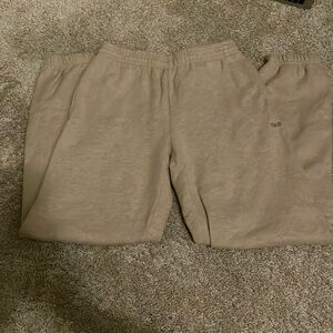 Aritiza TNA Cozy Fleece Boyfriend Fit Sweatpants